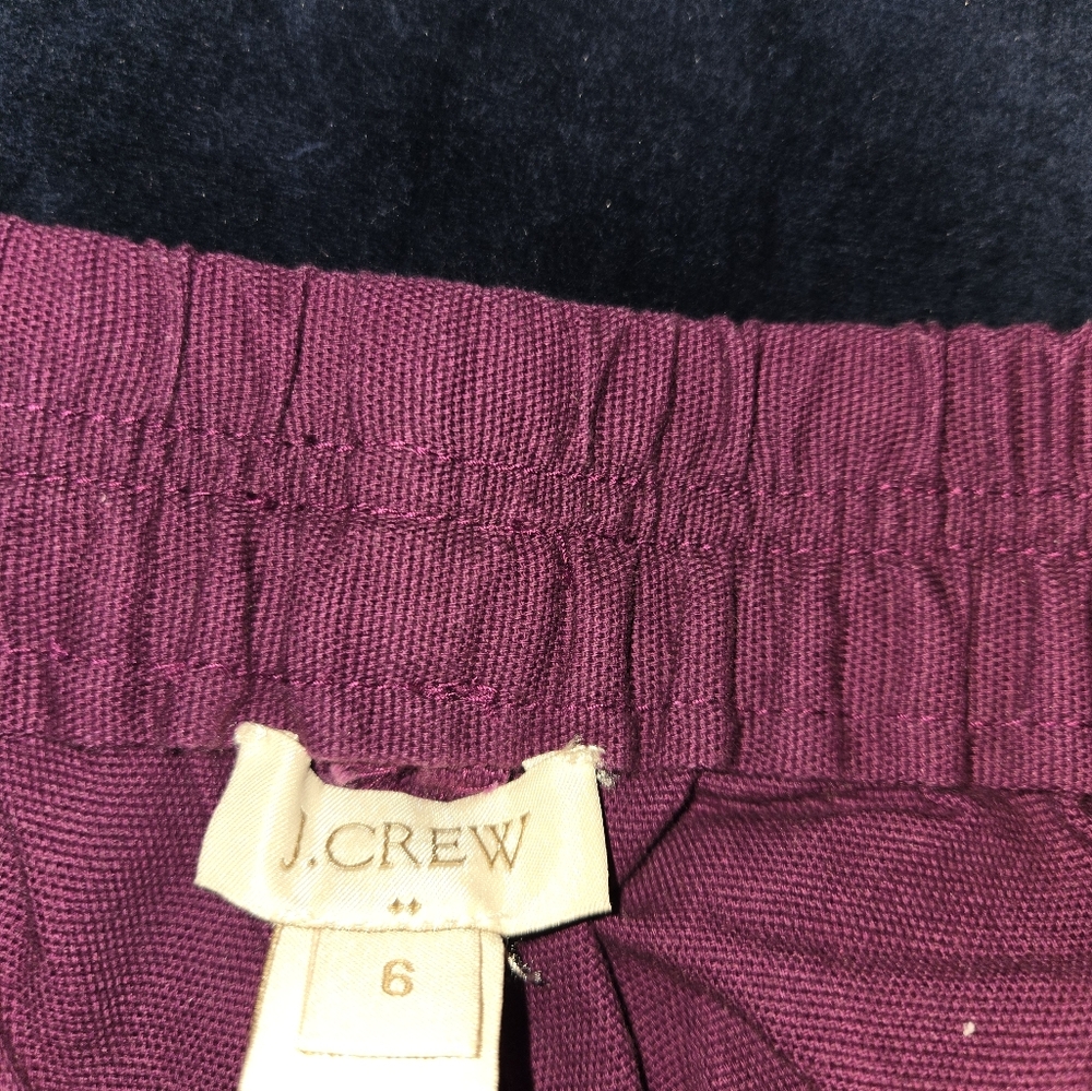 J. Crew 2 Pair of Shorts Relaxed Fit Elastic Waist Cotton & Linen Size Six. - Picture 3 of 8